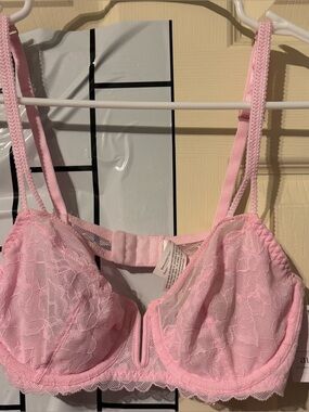 NWT Lace Underwire Bra